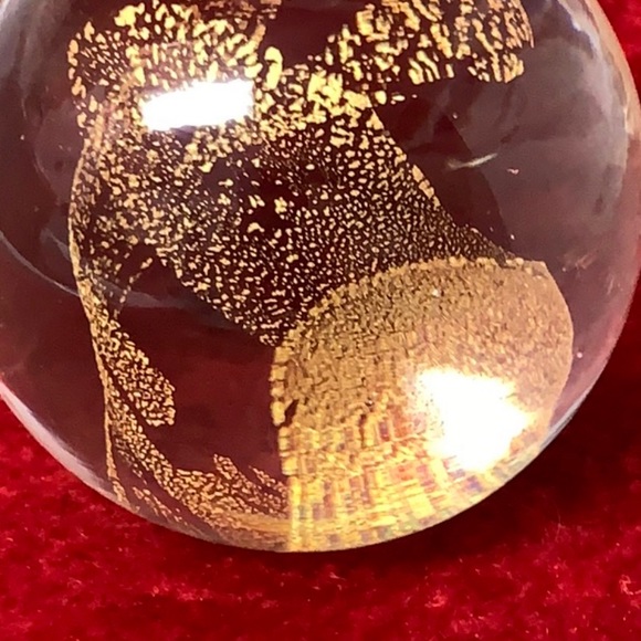 SEE VIDEO! VERY RARE Vintage Eickholt 24k Gold Flake Blown Glass Paperweight - Picture 5 of 10